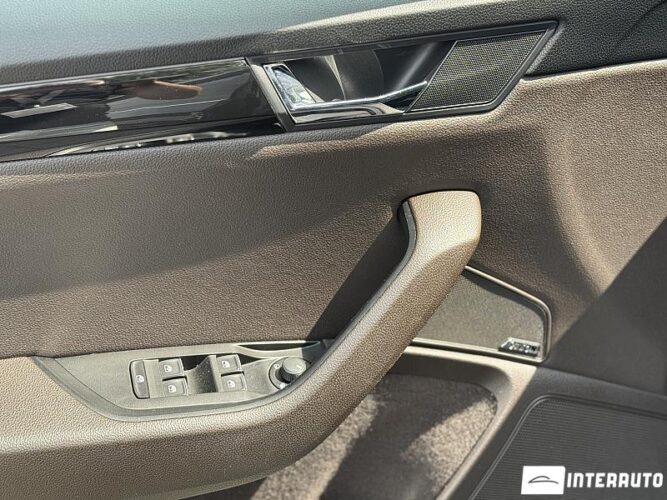 Skoda Superb 39 interauto-car