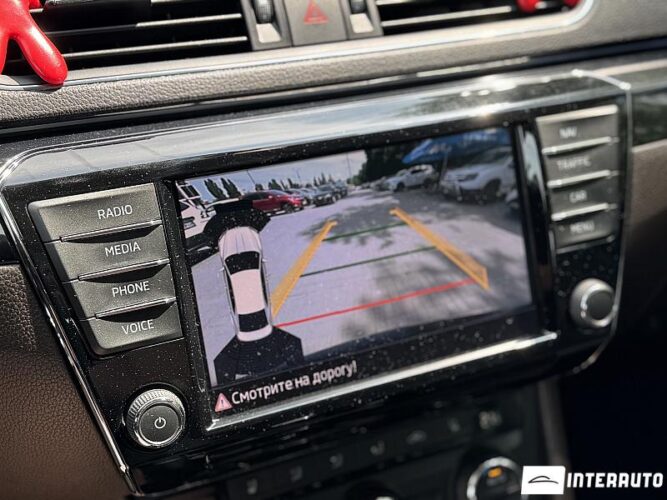 Skoda Superb 44 interauto-car