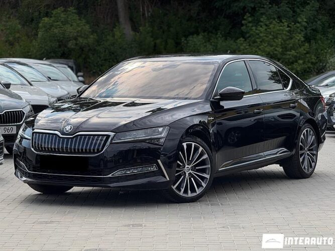 Skoda Superb 39 interauto-car