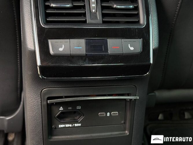 Skoda Superb 64 interauto-car