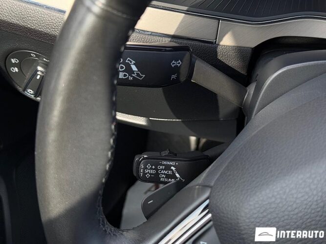 Skoda Superb 50 interauto-car