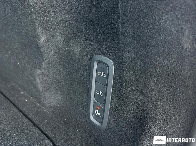 Volvo XC 60 50 interauto-car