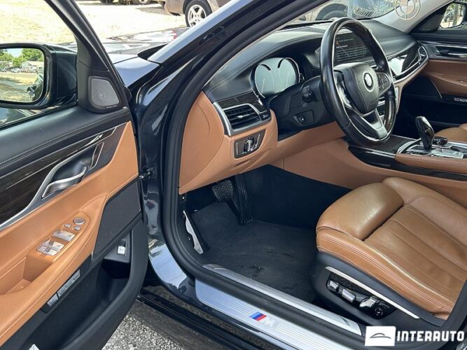 BMW 740e 42 interauto-car