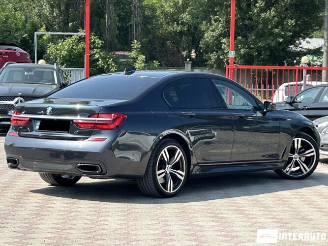 BMW 740e 37 interauto-car