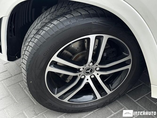 Mercedes GLE 300d 61 interauto-car