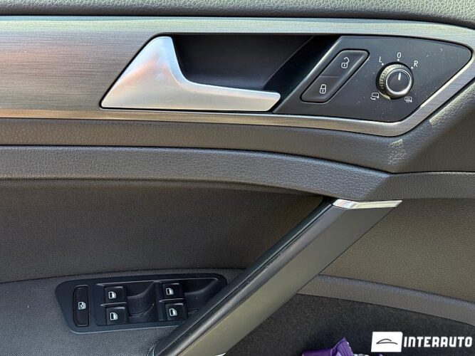 Volkswagen Golf 40 interauto-car