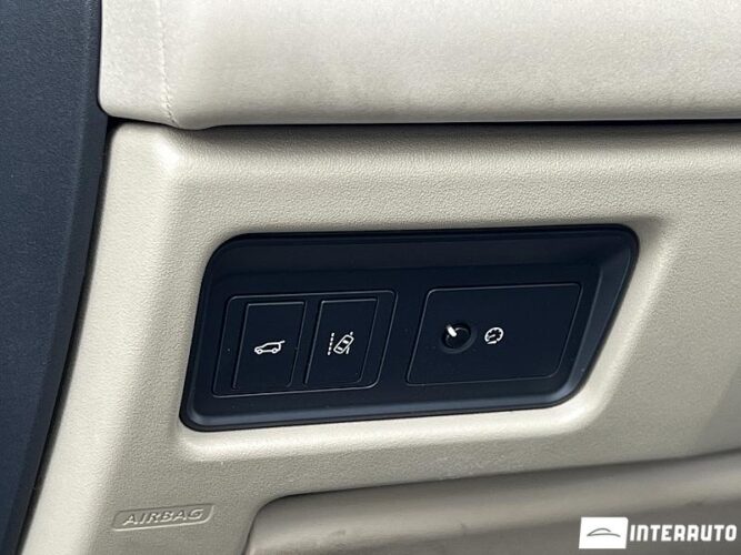 Land Rover Discovery Sport 53 interauto-car