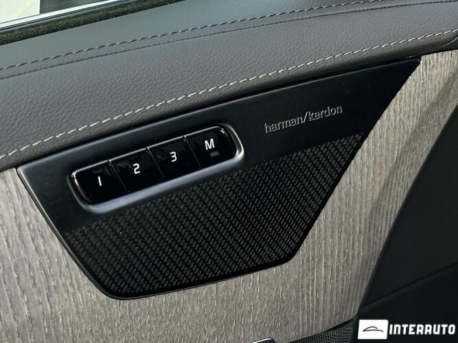 Volvo XC 90 61 interauto-car