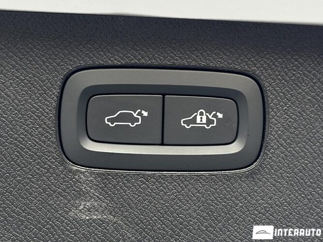 Volvo XC 90 63 interauto-car