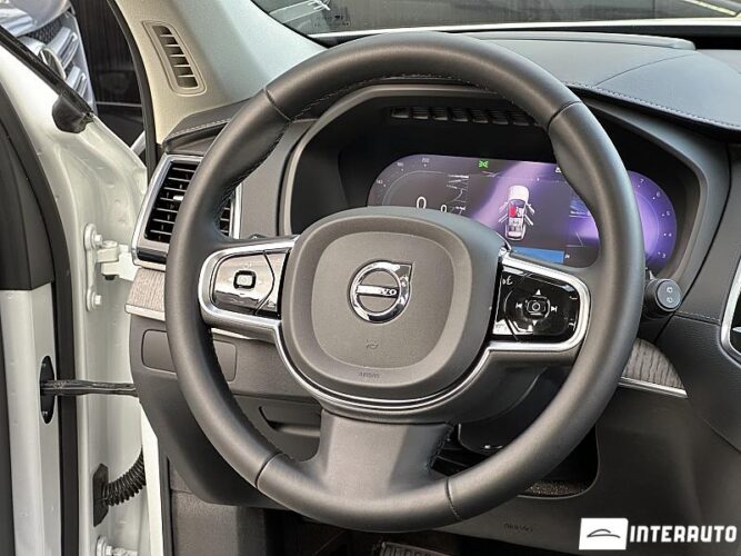 Volvo XC 90 44 interauto-car