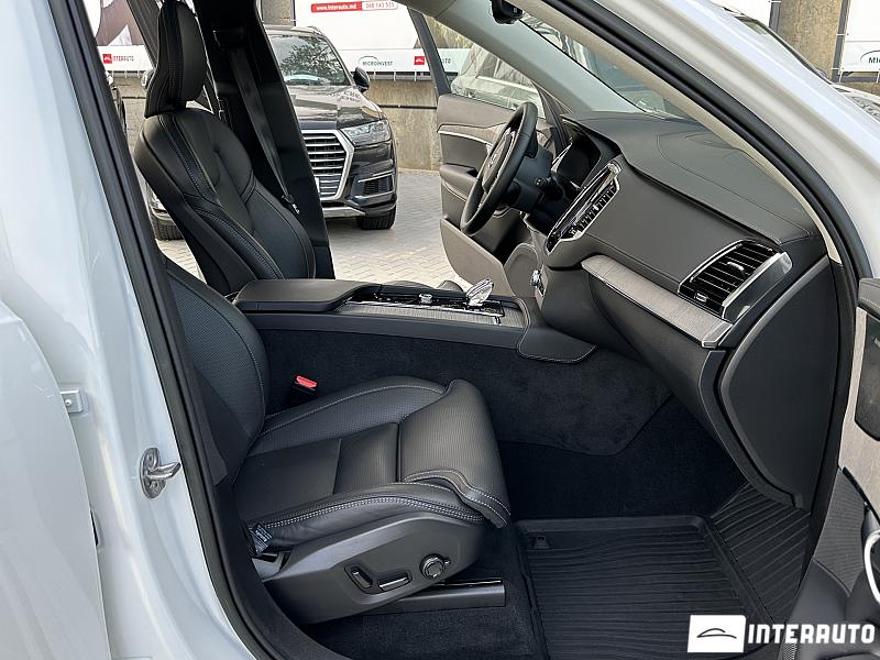 Volvo XC 90 28 automobil-interauto