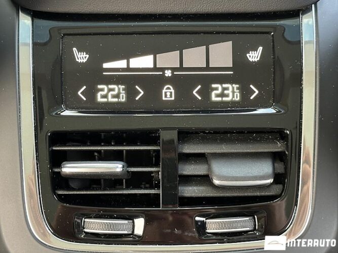 Volvo XC 90 62 interauto-car