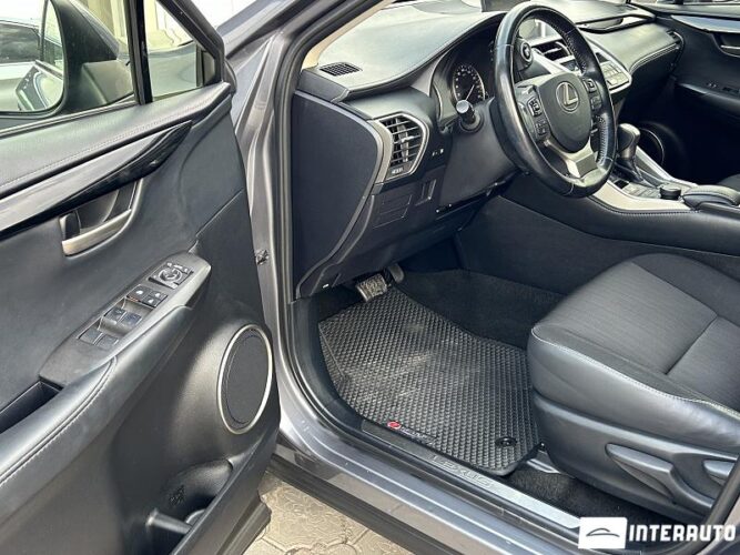 Lexus NX 300H 32 interauto-car