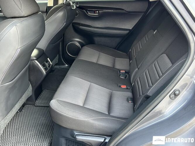 Lexus NX 300H 42 interauto-car