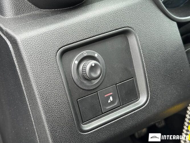 Dacia Duster 47 interauto-car