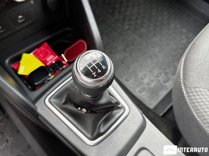 Dacia Duster 44 interauto-car