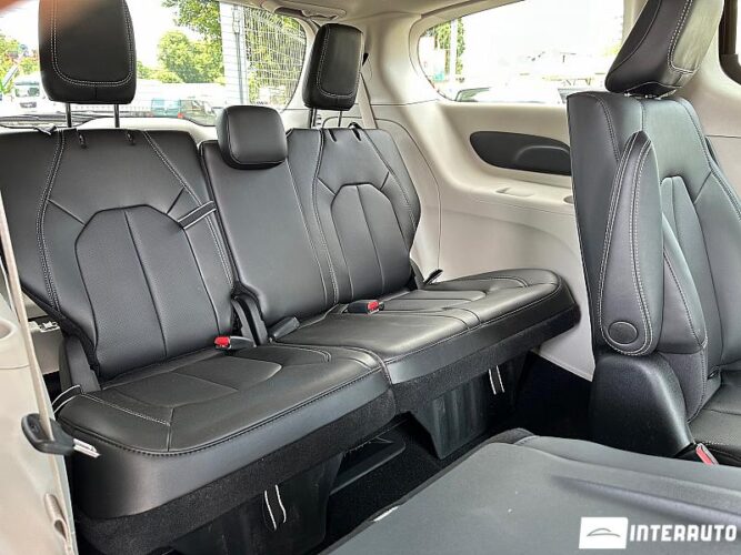 Chrysler Pacifica 60 interauto-car