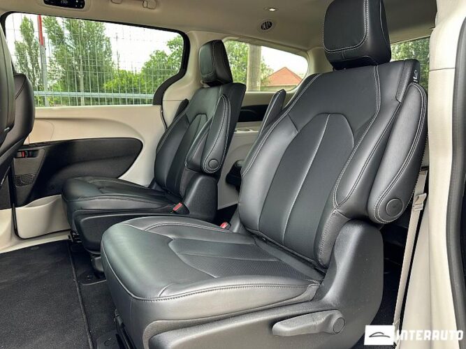 Chrysler Pacifica 61 interauto-car