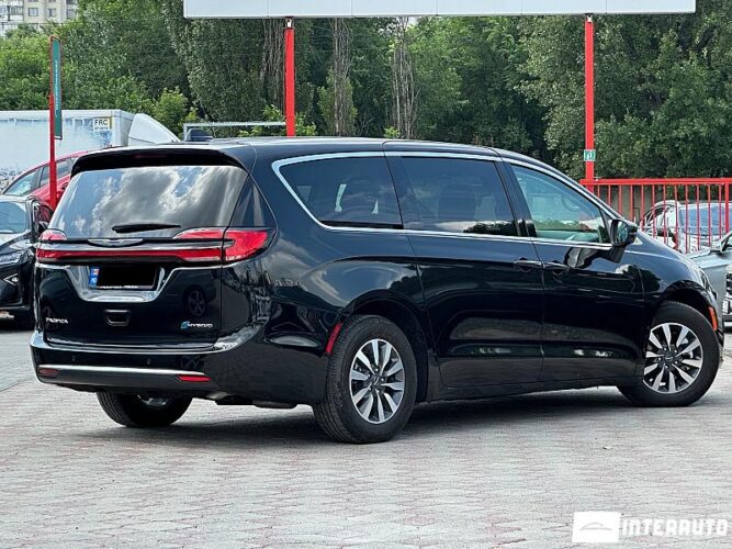 Chrysler Pacifica 42 interauto-car