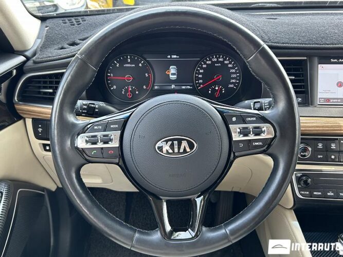 Kia K7 41 interauto-car