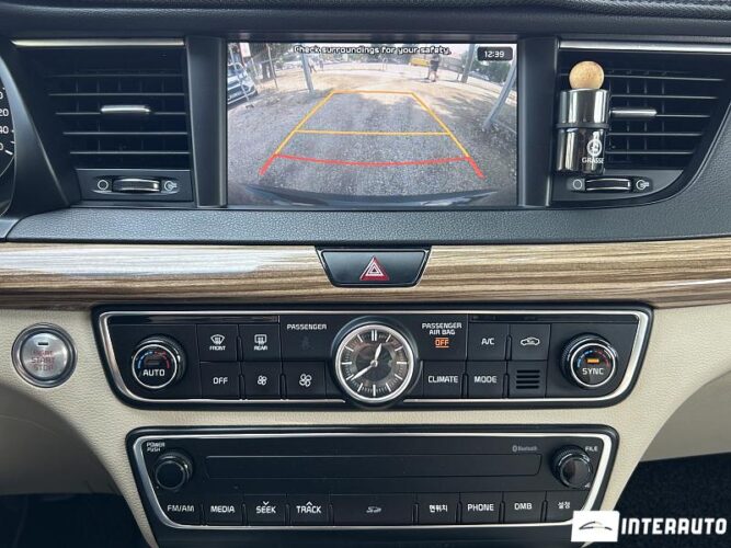 Kia K7 43 interauto-car