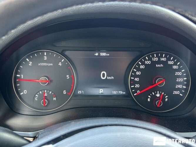 Kia K7 42 interauto-car