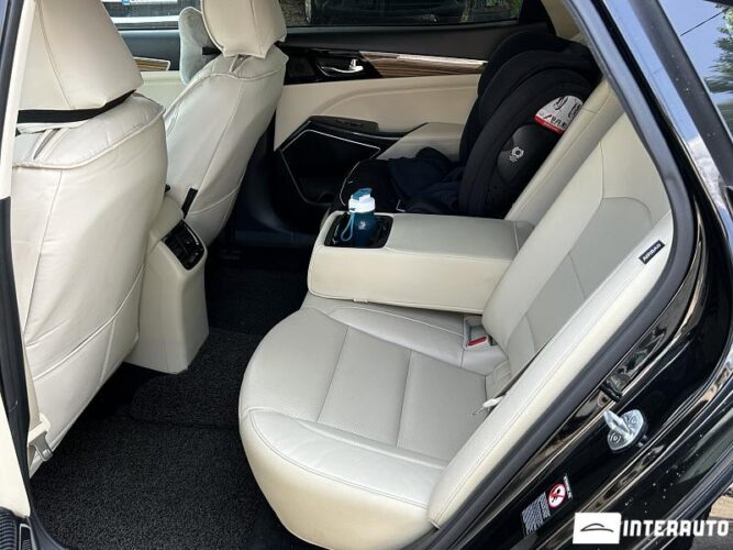 Kia K7 49 interauto-car