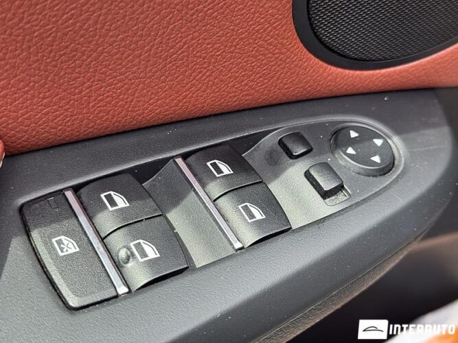 BMW X3 2.8i 53 interauto-car