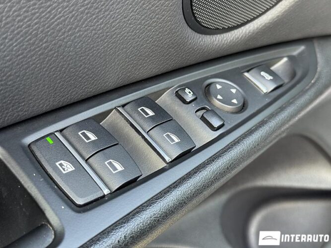 BMW X5 4.0e 49 interauto-car