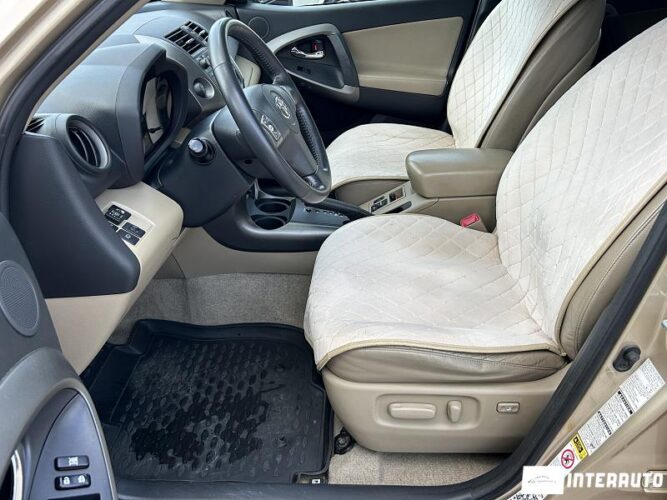 Toyota Rav-4 38 interauto-car