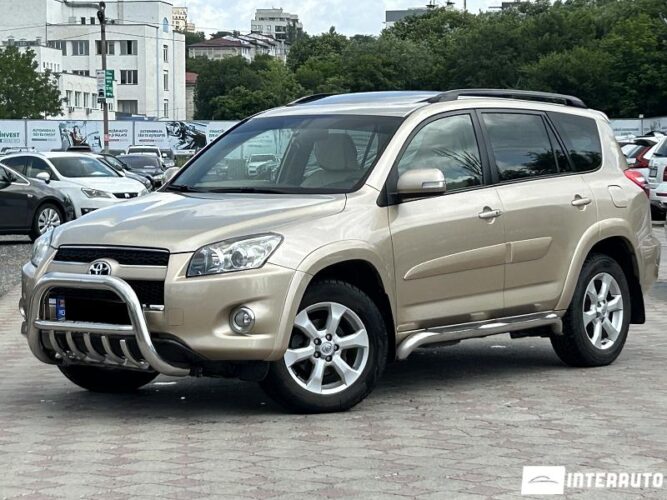 Toyota Rav-4 31 interauto-car