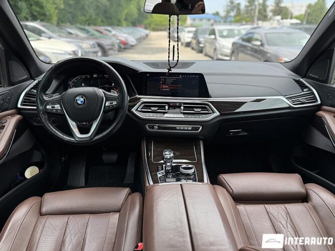 BMW X5 4.0i 51 interauto-car