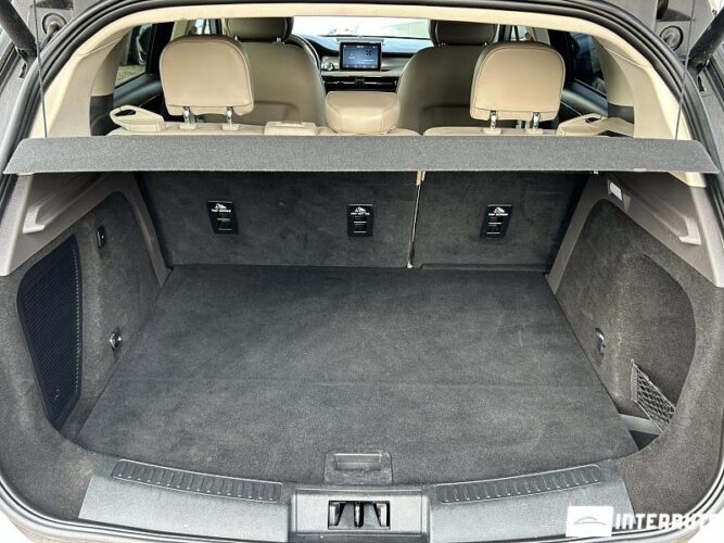 Lincoln Corsair 50 interauto-car