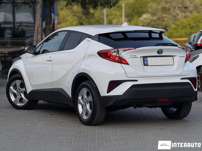 Toyota C-HR 33 interauto-car