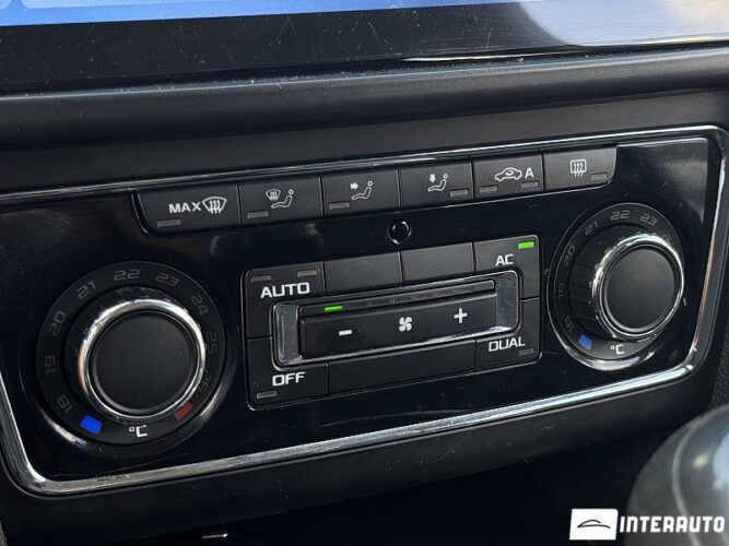 Skoda Superb 40 interauto-car