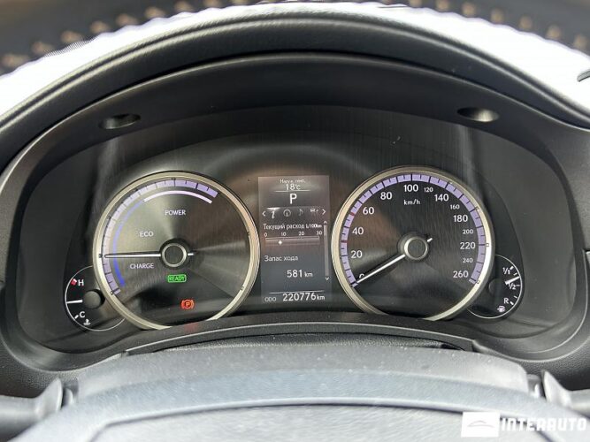 Lexus NX 300H 41 interauto-car