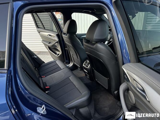 BMW X3 3.0e 52 interauto-car