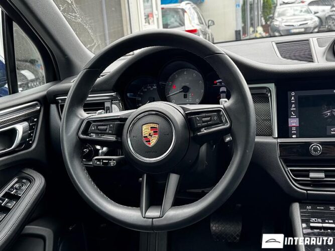 Porsche Macan S 43 interauto-car