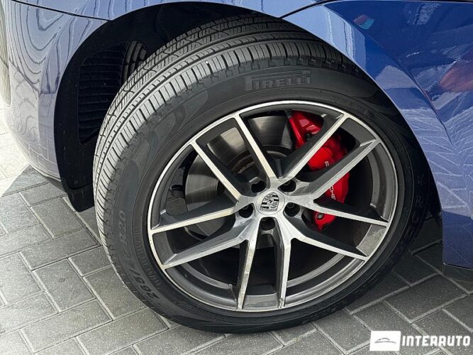 Porsche Macan S 59 interauto-car