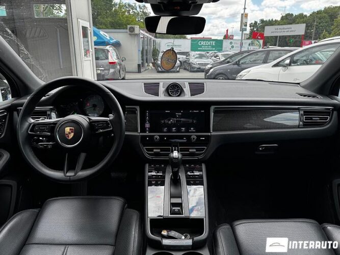 Porsche Macan S 42 interauto-car