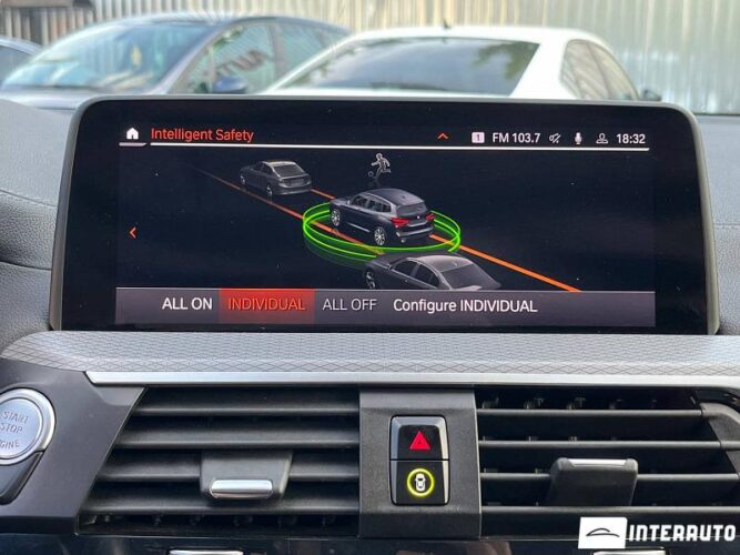 BMW X3 3.0i 43 interauto-car