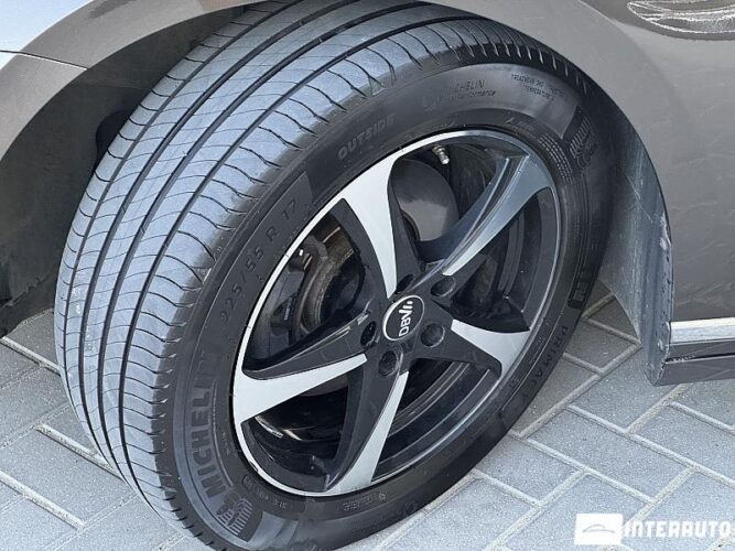 Volkswagen Passat 57 interauto-car