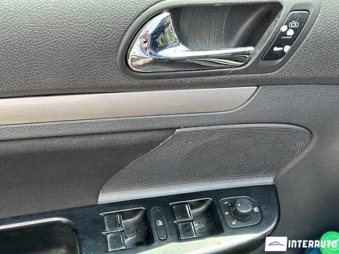 Volkswagen Golf 38 interauto-car