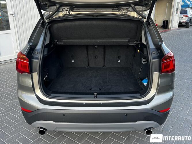 BMW X1 2.0i 52 interauto-car