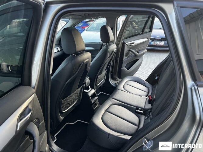 BMW X1 2.0i 41 interauto-car