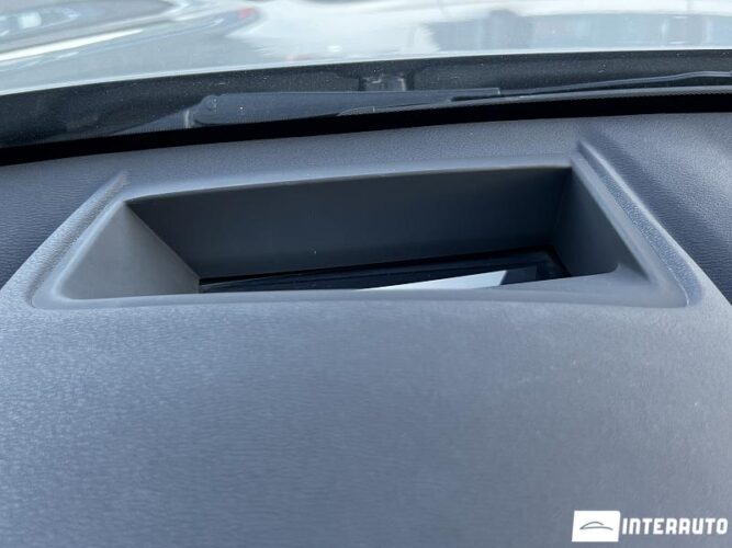 BMW X1 2.0i 44 interauto-car