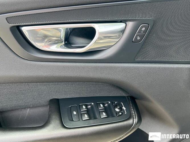 Volvo XC 60 34 interauto-car