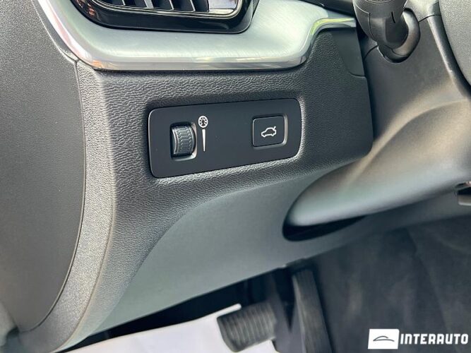 Volvo XC 60 35 interauto-car