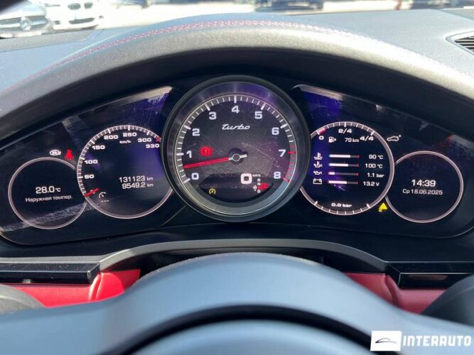 Porsche Cayenne Turbo 43 interauto-car