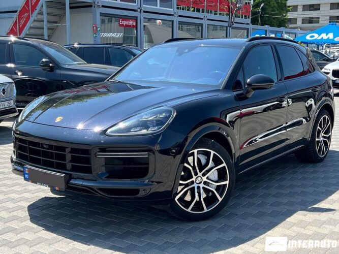 Porsche Cayenne Turbo 34 interauto-car